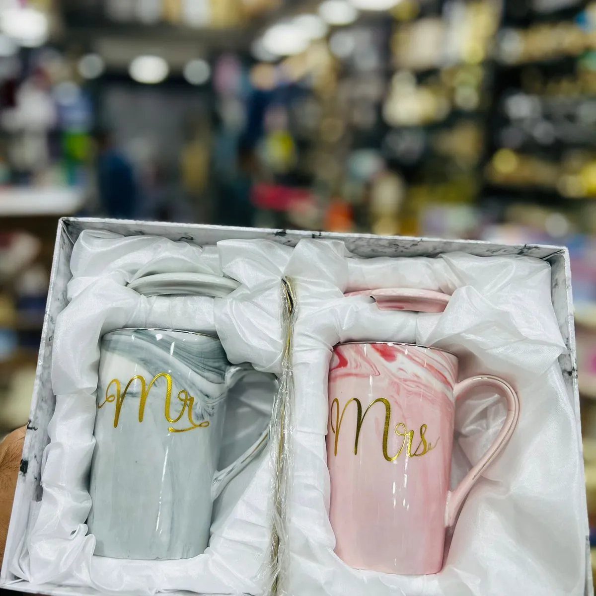 Mr and Mrs marbled ceramic mugs in a gift box with white tissue